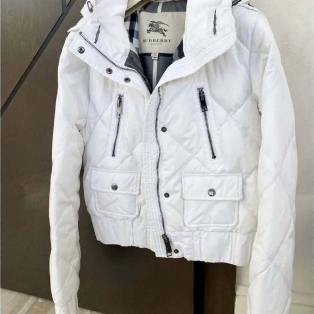Burberry London White Quilted puffer ski Jacket